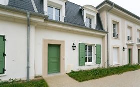 Big House 2 Minutes From Disneyland Paris